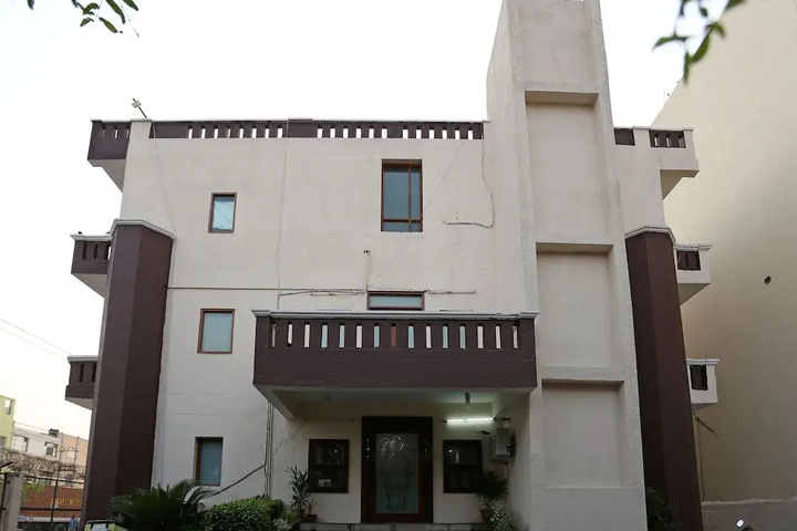 OYO 14100 Hotel D Meridien
