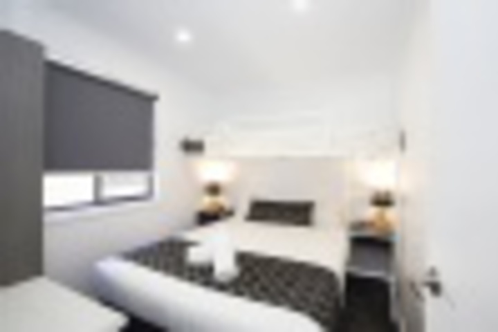 Room 520 of 876