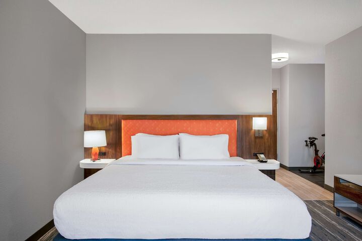 1 King Bed (15 of 22)