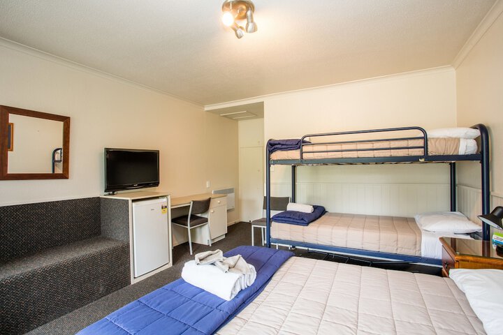 Room 15 of 89