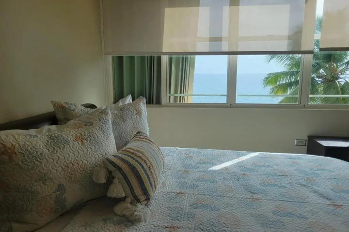 Room 3 of 17
