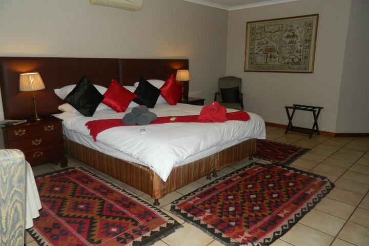Room 27 of 69