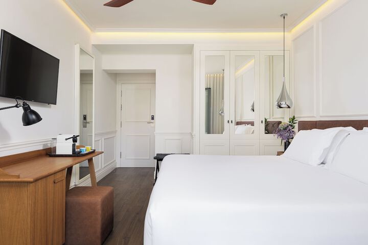 Room 15 of 80