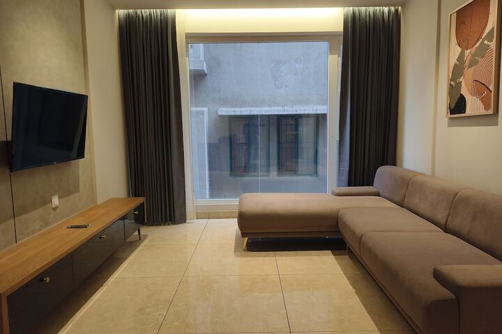 Room 37 of 46