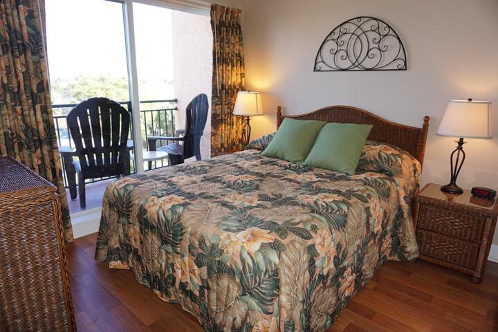 Room 42 of 114