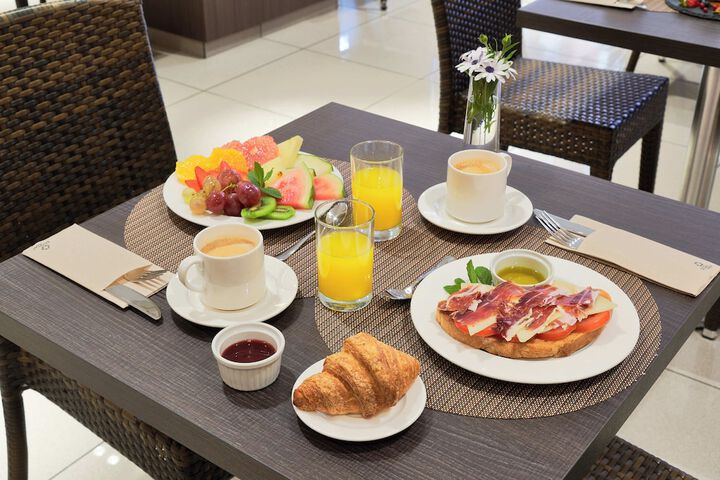 Breakfast area