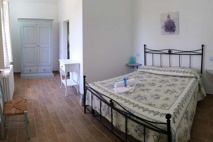Room 8 of 61