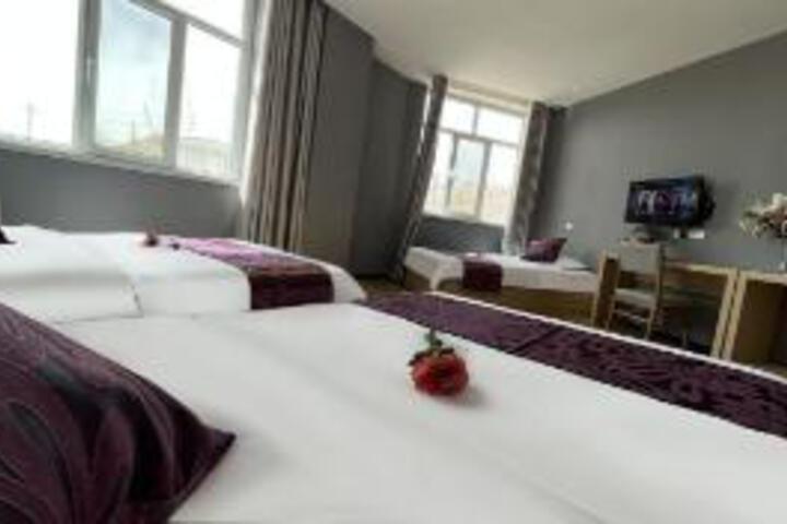 Room 14 of 15
