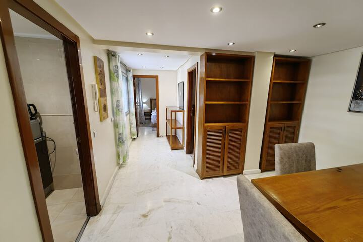 Room 93 of 404