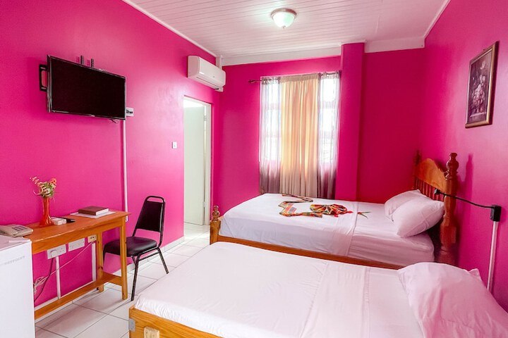 Room 30 of 92