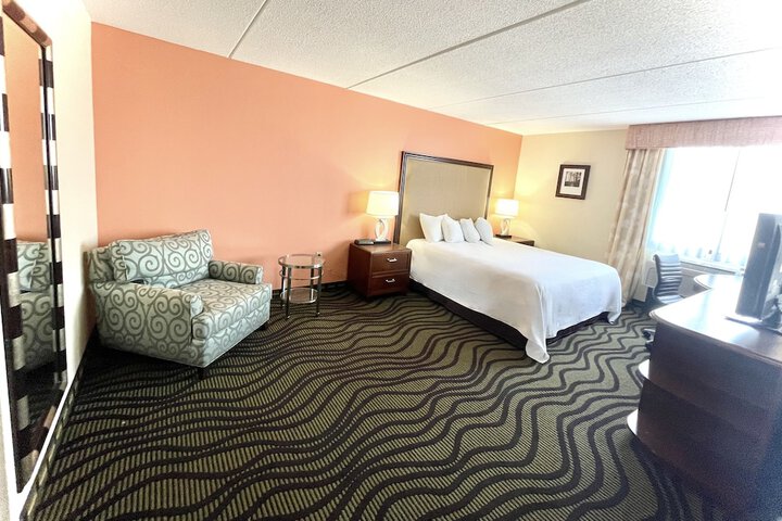 Standard King Bed Accessible (5 of 8)