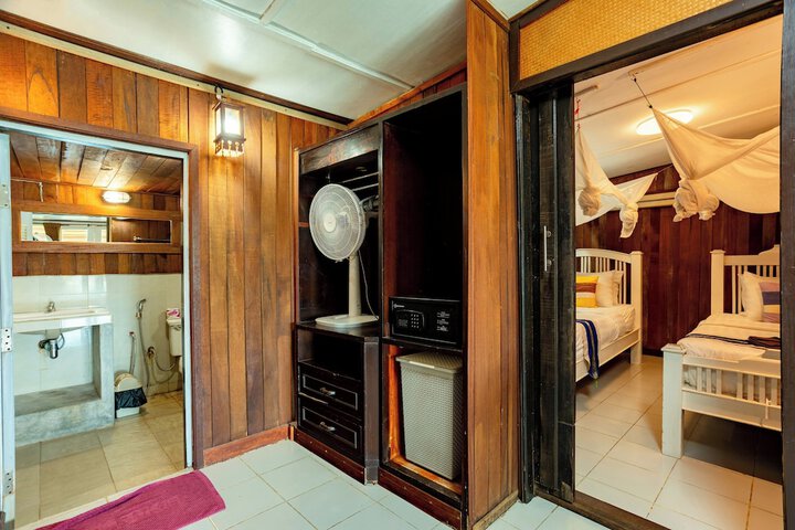 Room 96 of 203