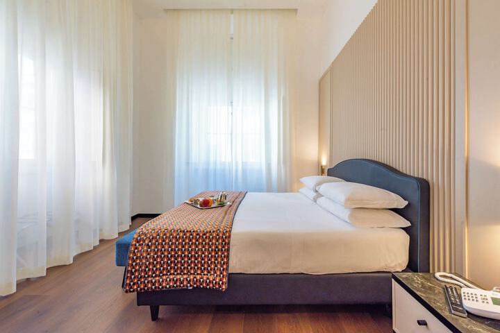 Room 48 of 111