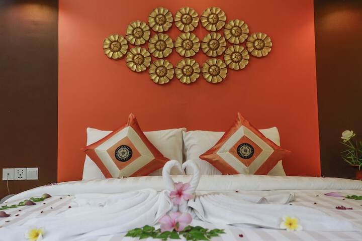 Room 28 of 131