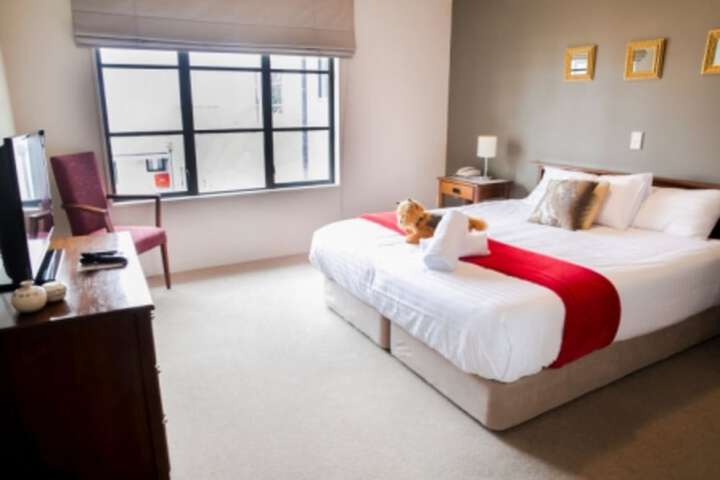 Room 6 of 254