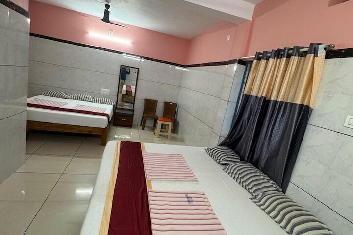 Room 2 of 7