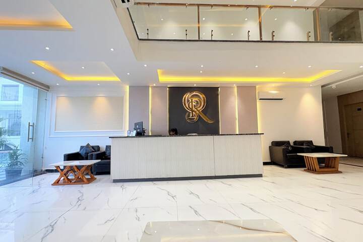 Hotel Interior 4 of 28
