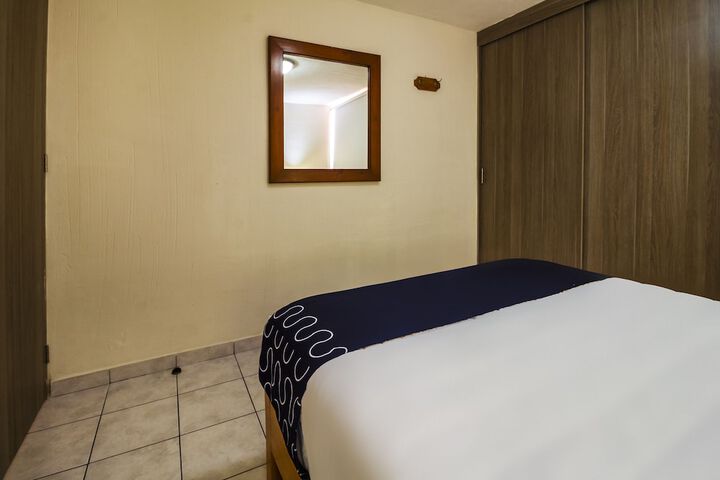 Room 8 of 43