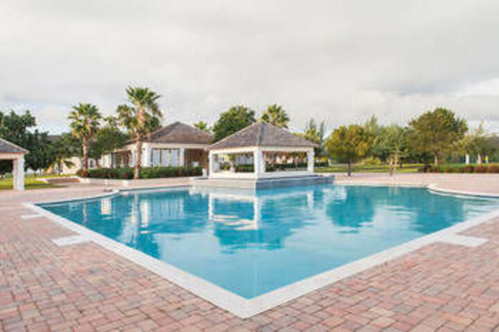 Pool 20 of 26