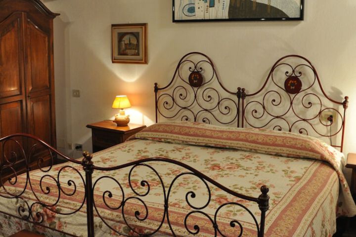 Room 13 of 35