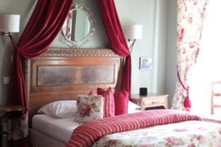 Room 3 of 47