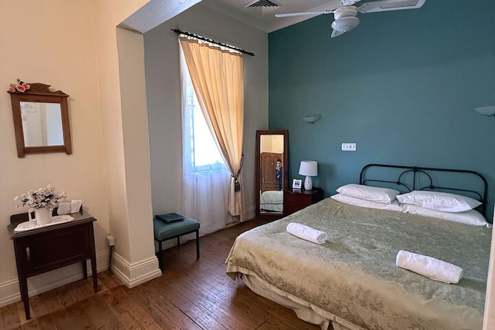 Room 8 of 39