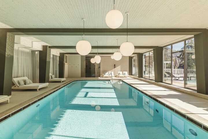Pool 7 of 27