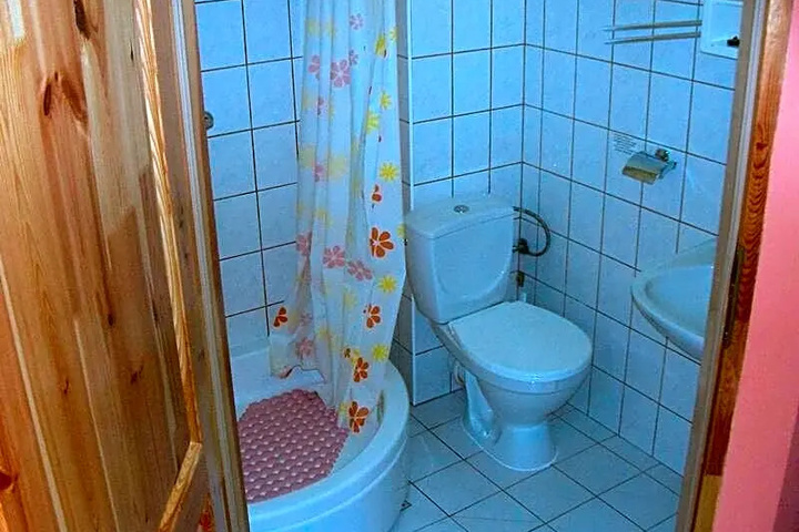 Room 7 of 21