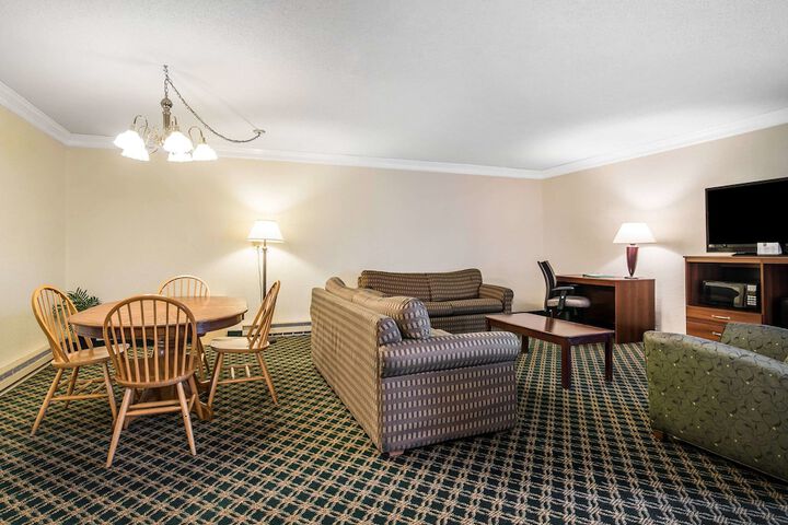 Room 18 of 29