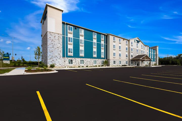 Hotel 43 of 48