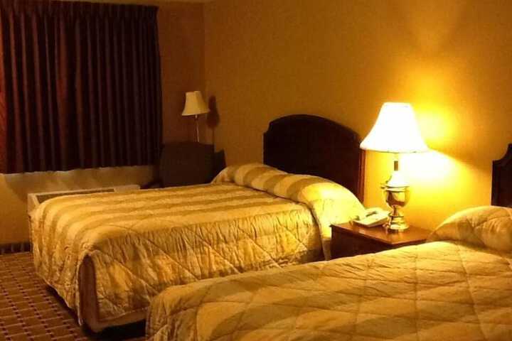 Room 6 of 34
