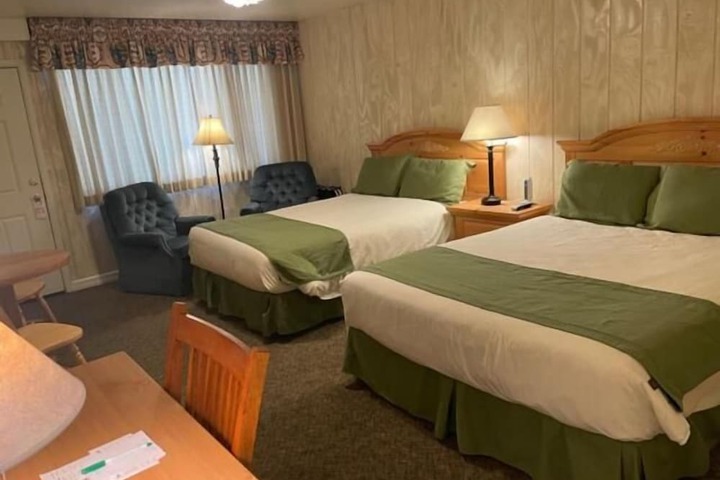 Room 10 of 49