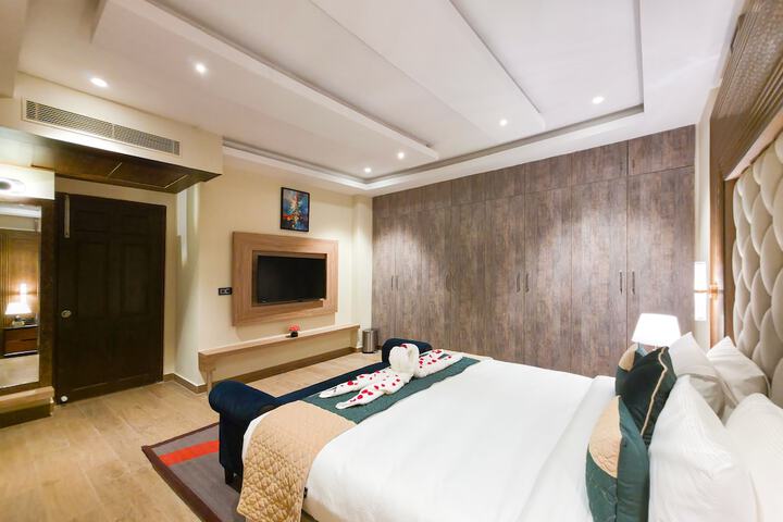 Room 29 of 93