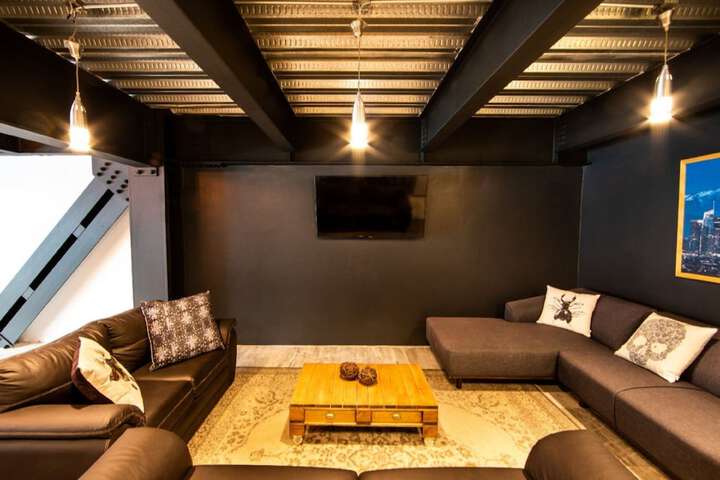 Room 7 of 15