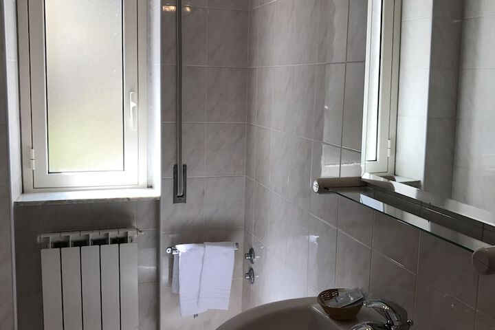 Bath Photo