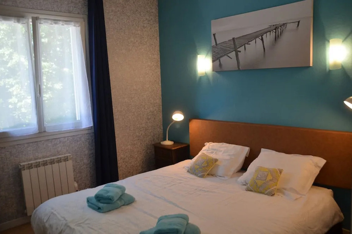 Room 3 of 12