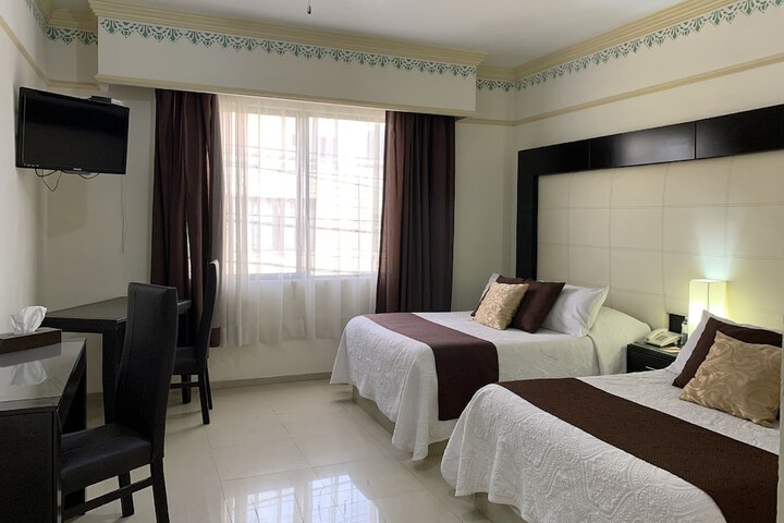 Room 15 of 65
