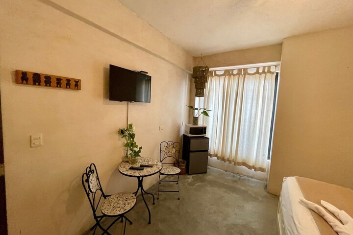 Room 28 of 97