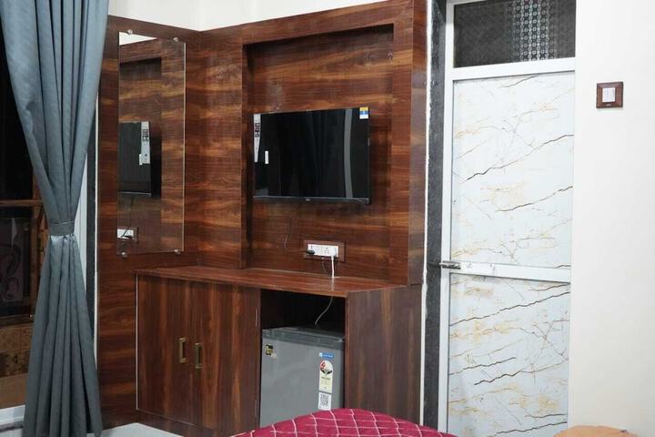 Room 12 of 41