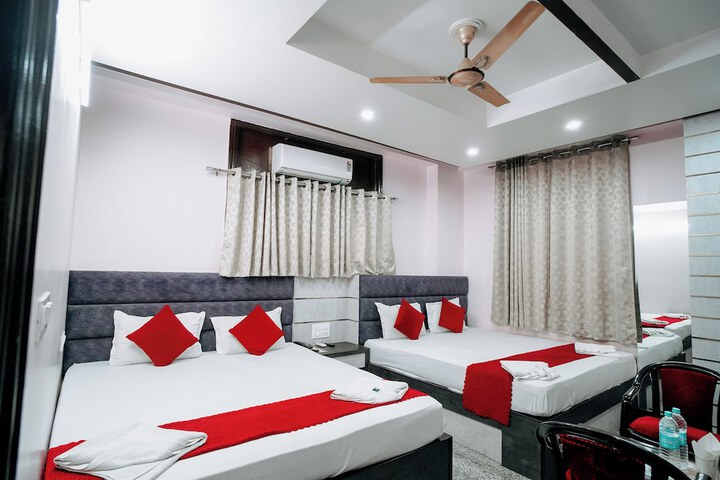 Room 12 of 43