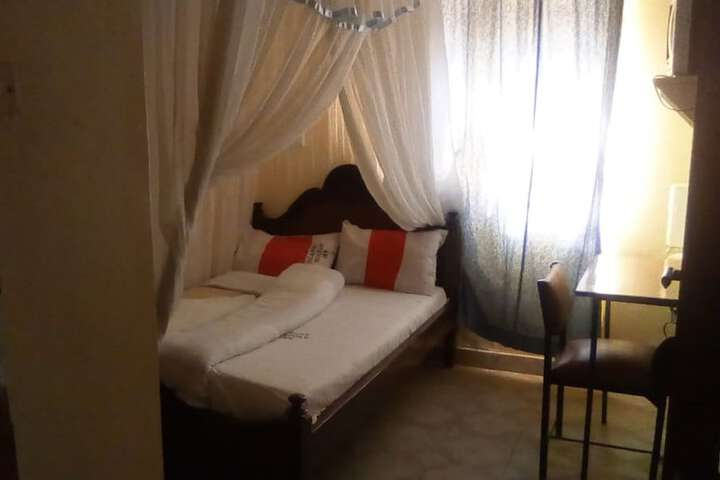 Room 3 of 12