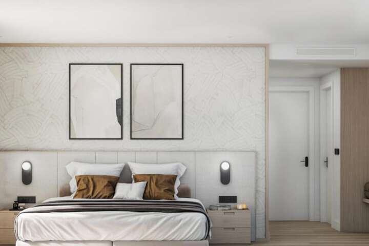Room 9 of 39