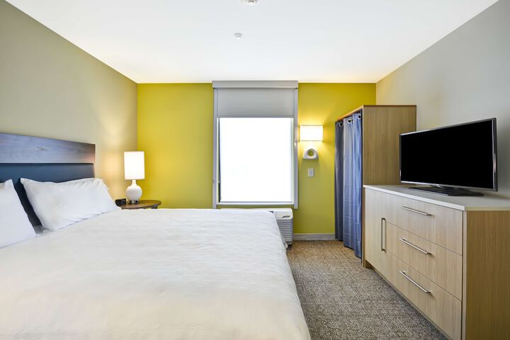 1 King Bed Studio Suite (15 of 18)