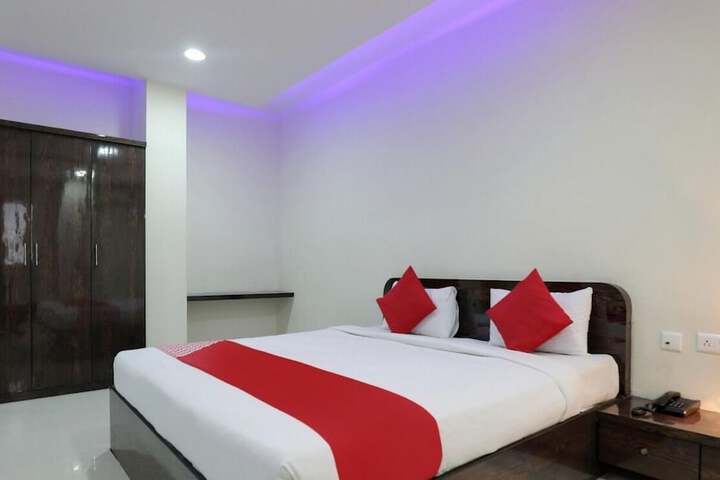 Room 2 of 20