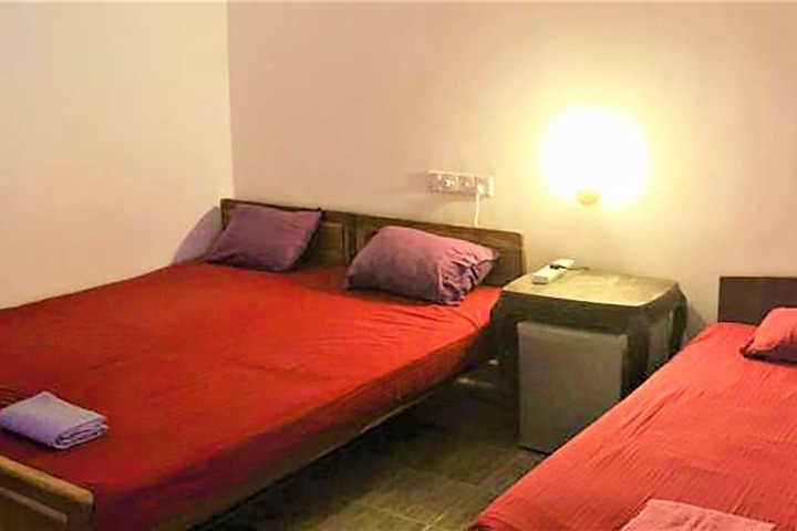 Room 19 of 28