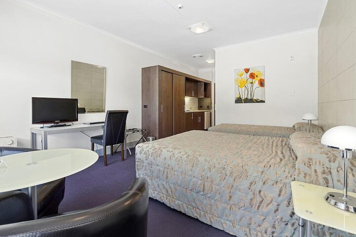 Room 13 of 86