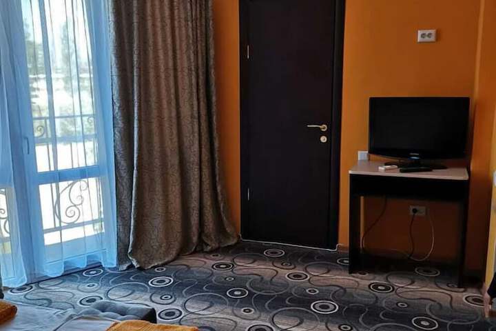 Room 17 of 23