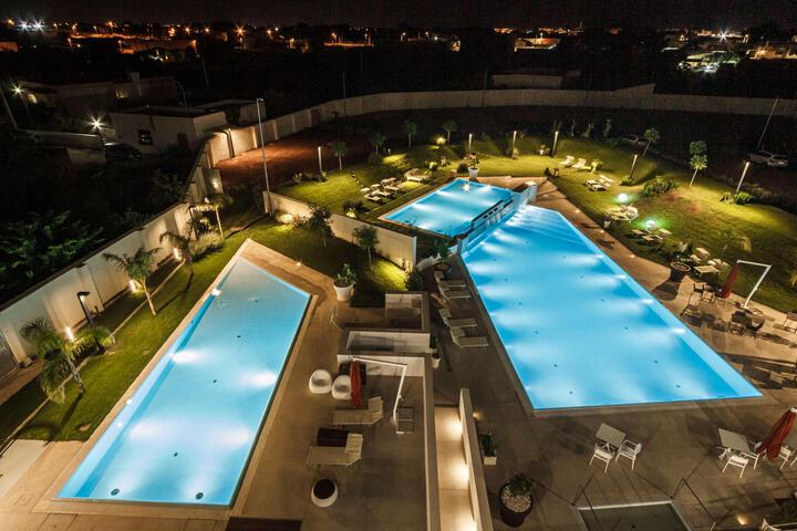 Pool 32 of 63