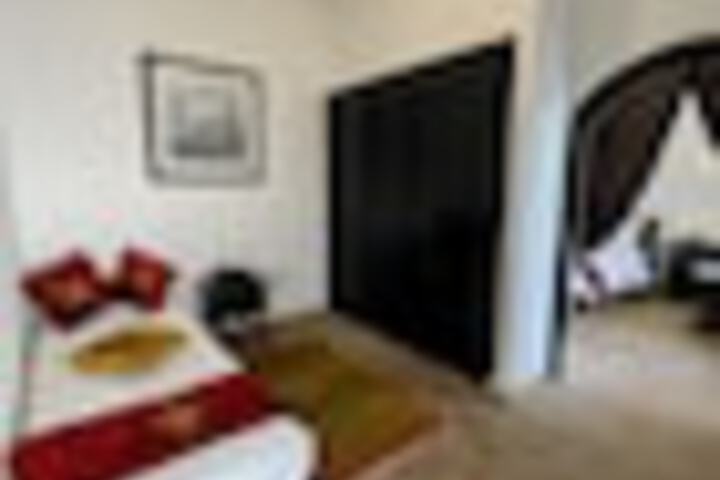 Room 38 of 435