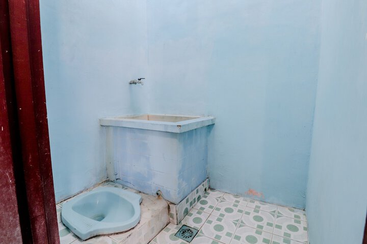 Room 26 of 33